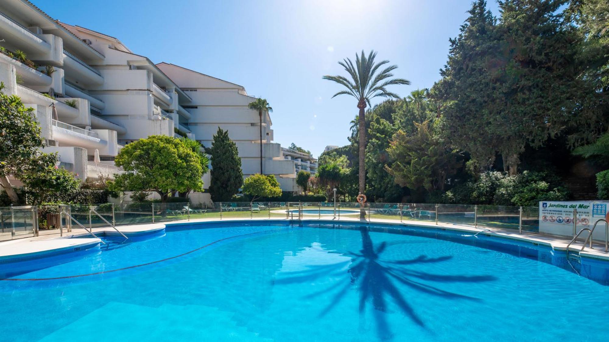 Penthouse Boutique Suite Marbella Exteriör bild