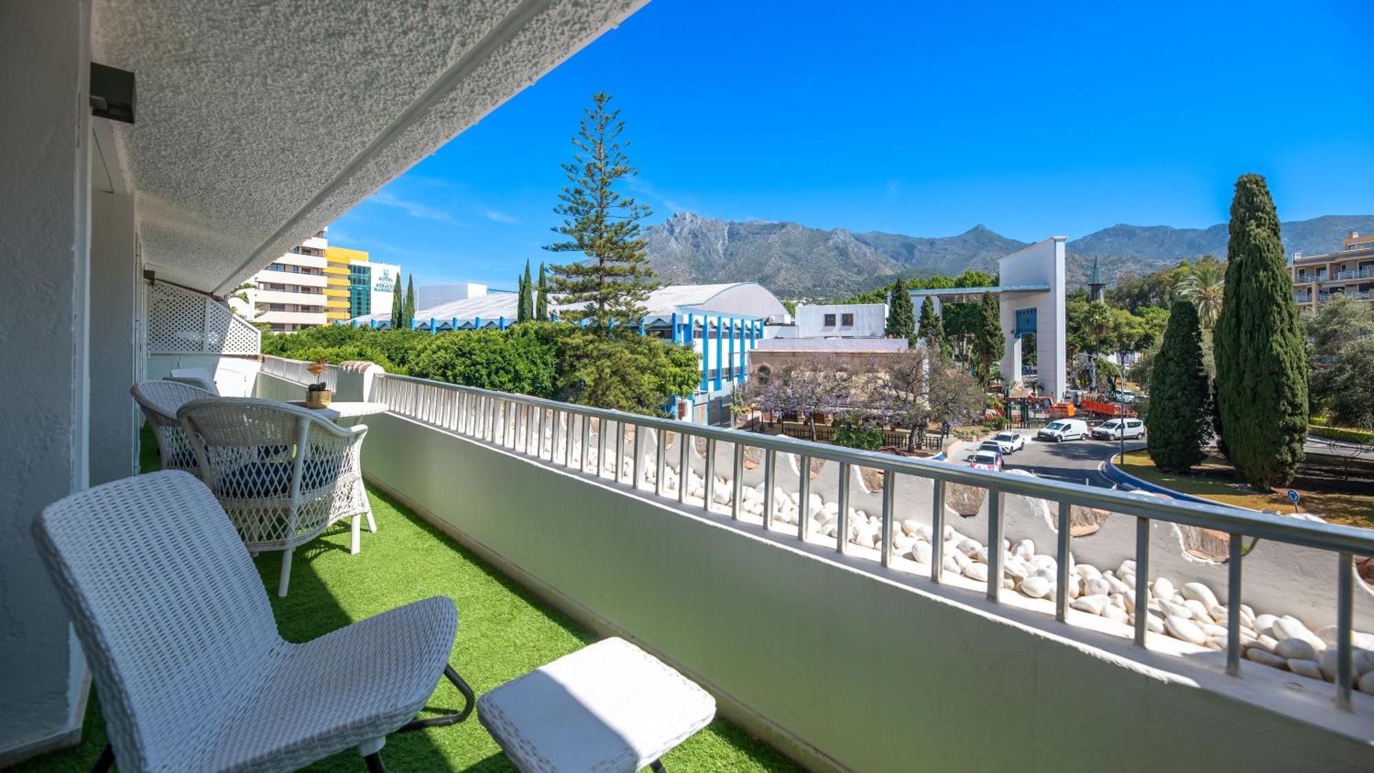 Penthouse Boutique Suite Marbella Exteriör bild