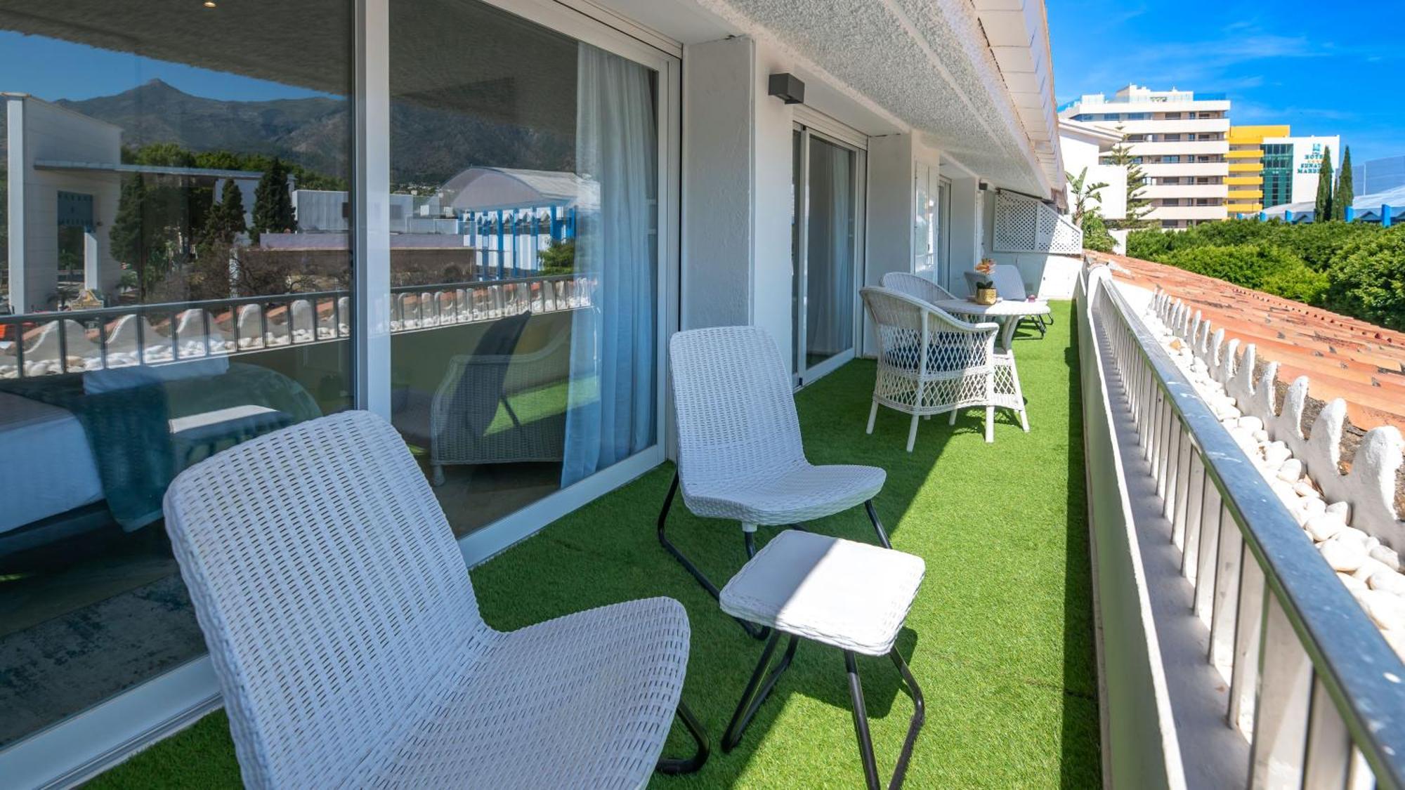 Penthouse Boutique Suite Marbella Exteriör bild
