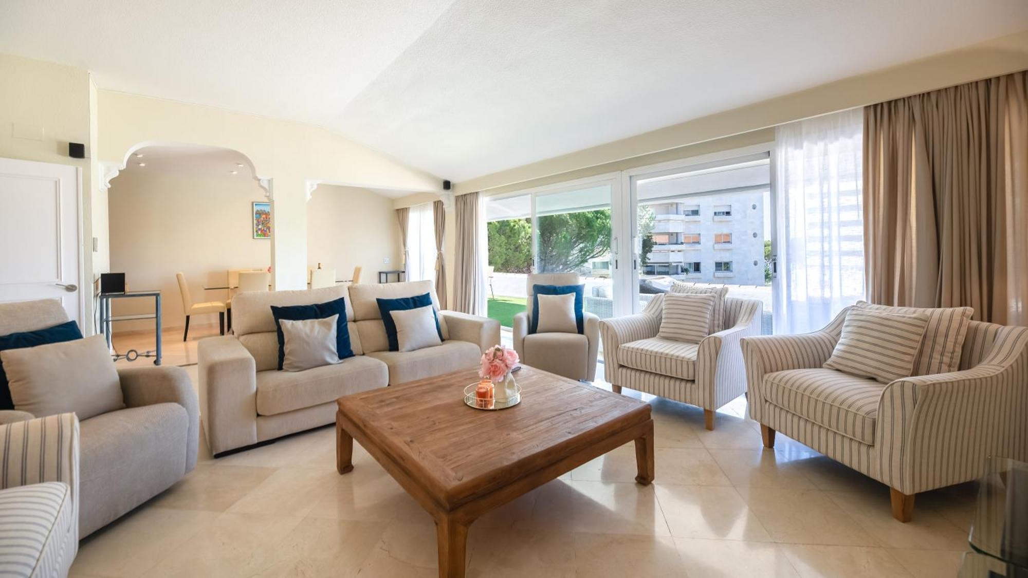 Penthouse Boutique Suite Marbella Exteriör bild