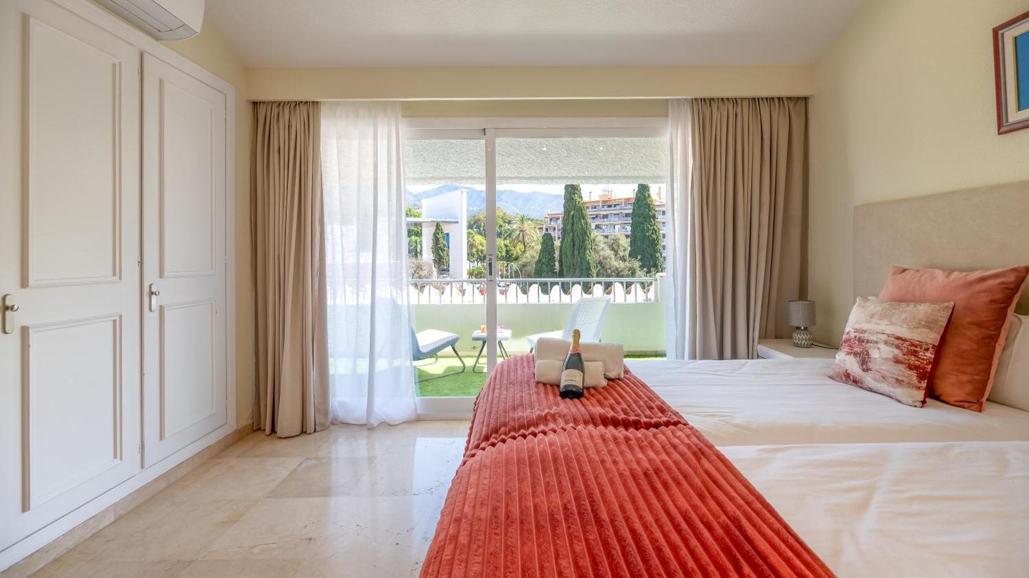 Penthouse Boutique Suite Marbella Exteriör bild