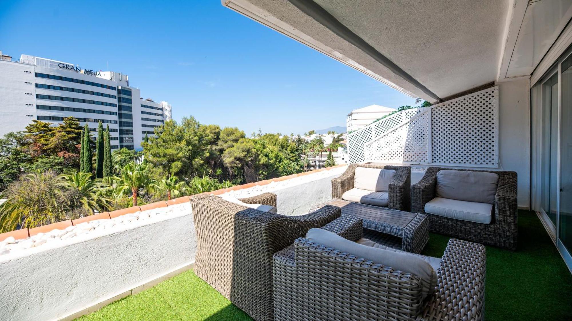 Penthouse Boutique Suite Marbella Exteriör bild
